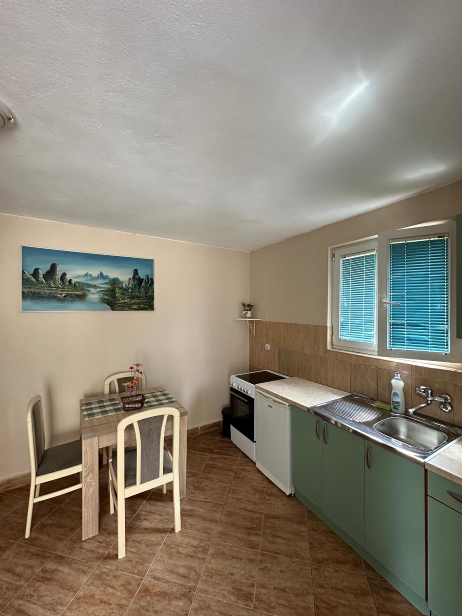 Apartman Nina Risan Exterior foto